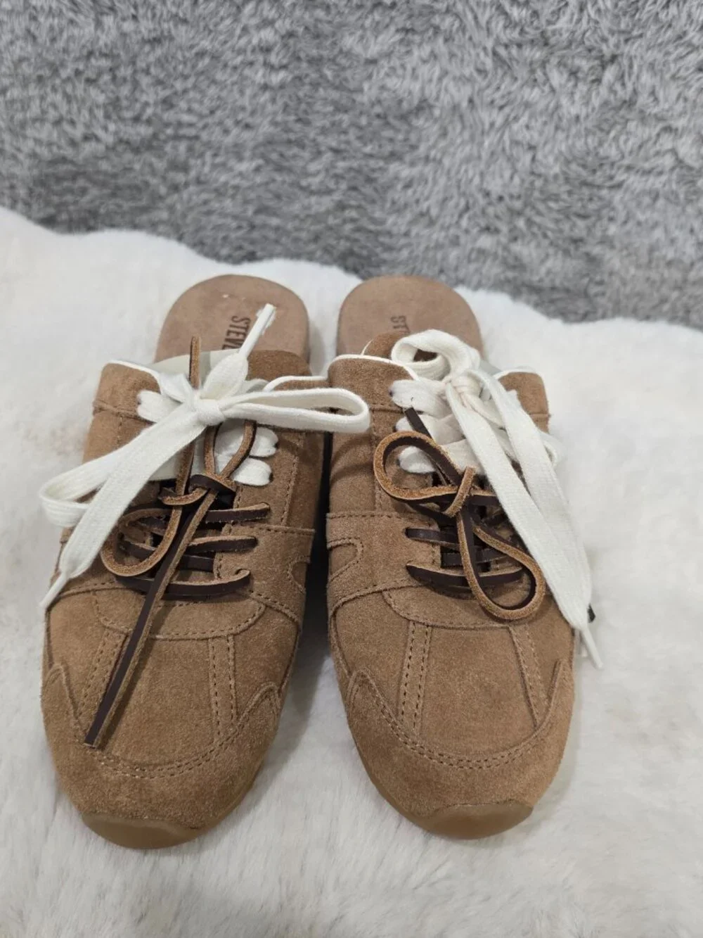Steve Madden Women's Maysa Lace-Up Slip-On Sneakers Tan Sport Suede Size 6 NEW